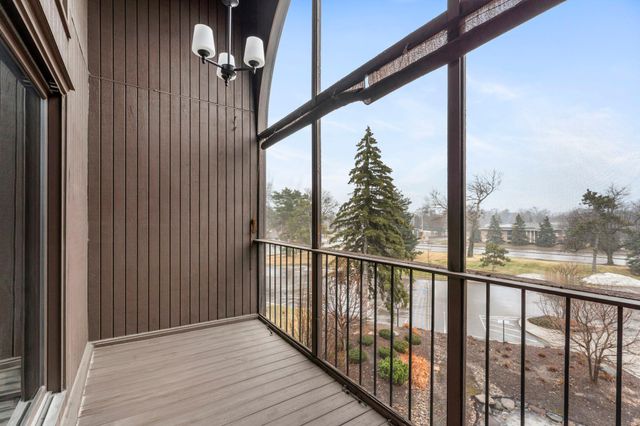 9700 Portland Avenue S 332, Bloomington, MN 55420