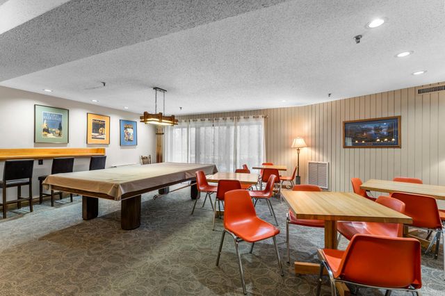 9700 Portland Avenue S 332, Bloomington, MN 55420