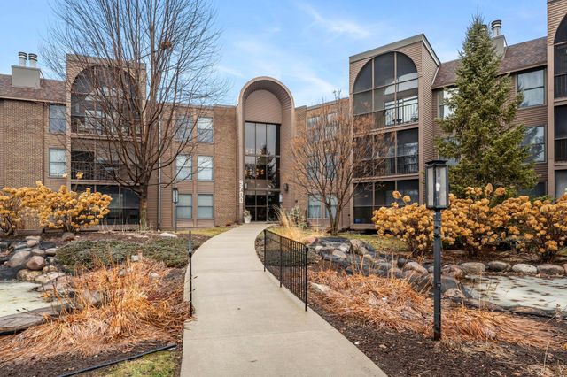 9700 Portland Avenue S 332, Bloomington, MN 55420