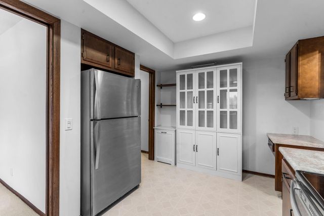 9700 Portland Avenue S 332, Bloomington, MN 55420