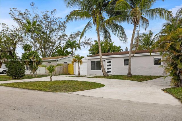 4157 SW 49th Ct, Dania Beach, FL 33314