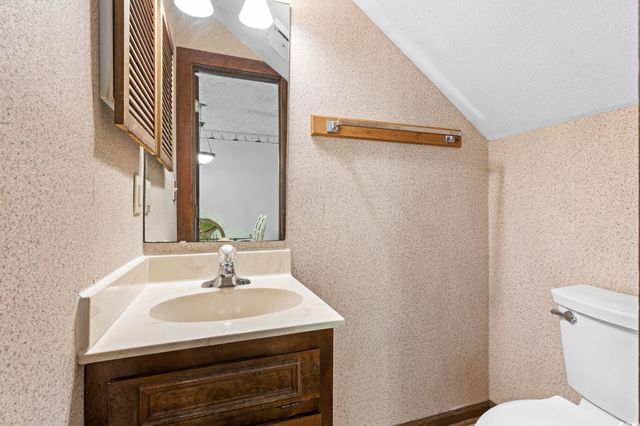 307 70th Ave N Apt 202, Myrtle Beach, SC 29572