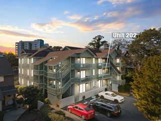 307 70th Ave N Apt 202, Myrtle Beach, SC 29572