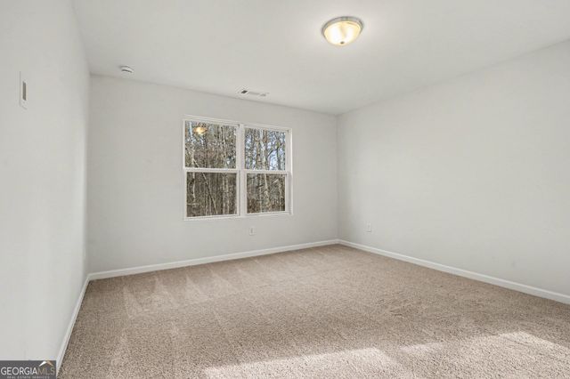 2332 Mckenna Square Drive, Lithonia, GA 30058