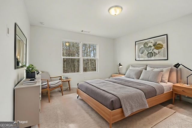 2332 Mckenna Square Drive, Lithonia, GA 30058