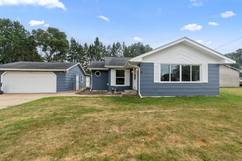 8974 210th Street W, Lakeville, MN 55044 — exterior