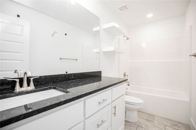 7104 SW High Meadow Boulevard, Bentonville, AR 72713