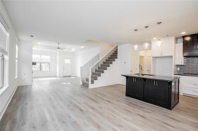 7104 SW High Meadow Boulevard, Bentonville, AR 72713