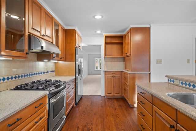 9651 Leaside Drive, Dallas, TX 75238