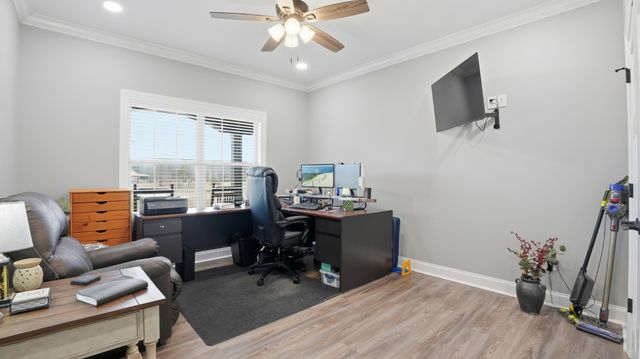 667 Pete Sain Rd, Manchester, TN 37355