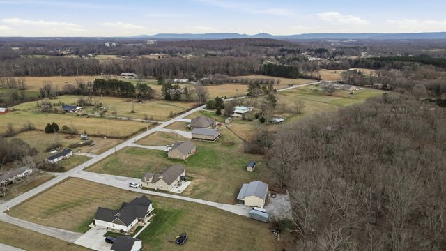 667 Pete Sain Rd, Manchester, TN 37355
