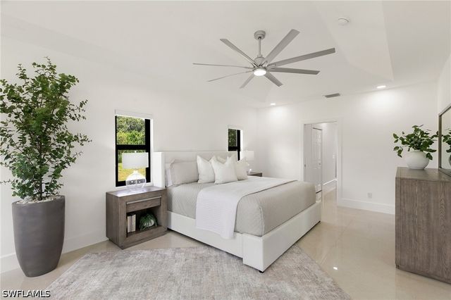 221 10th ST SE, Naples, FL 34117