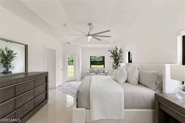 221 10th ST SE, Naples, FL 34117