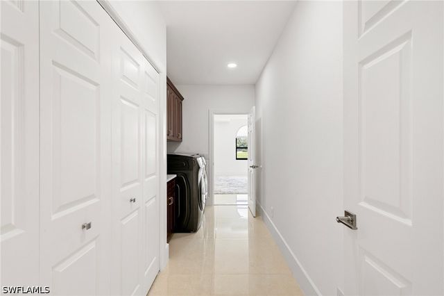 221 10th ST SE, Naples, FL 34117
