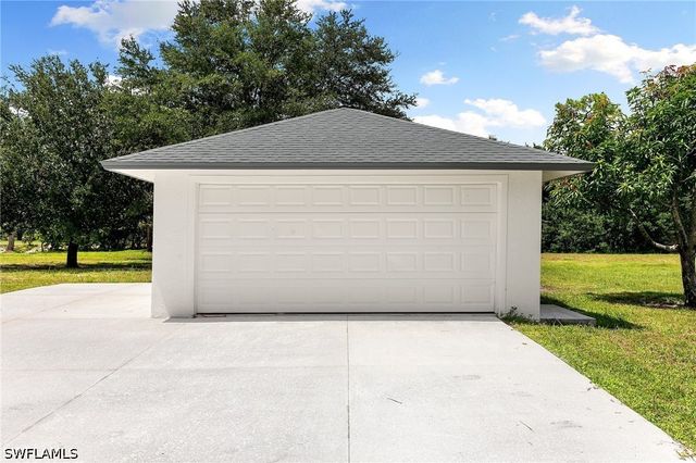 221 10th ST SE, Naples, FL 34117