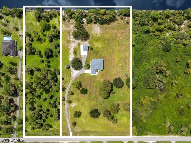 221 10th ST SE, Naples, FL 34117