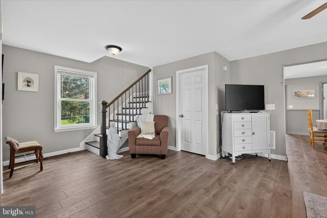 5545 PINE ST, Harrisburg, PA 17112