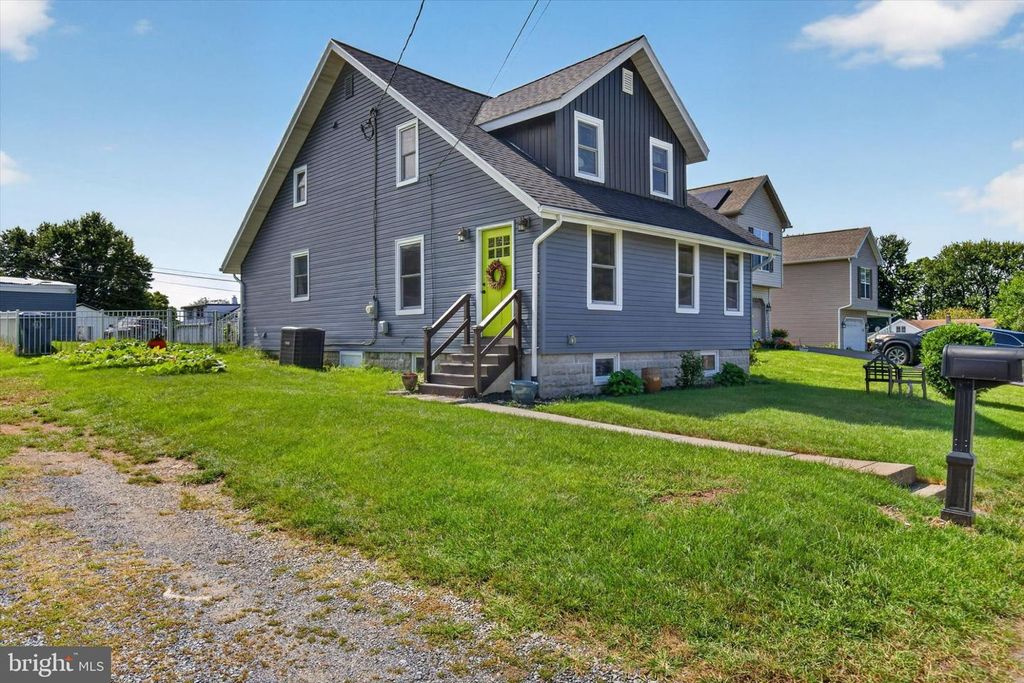 5545 PINE ST, Harrisburg, PA 17112
