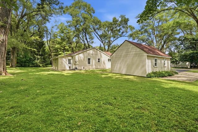 26797 W Longwood Drive, Ingleside, IL 60041