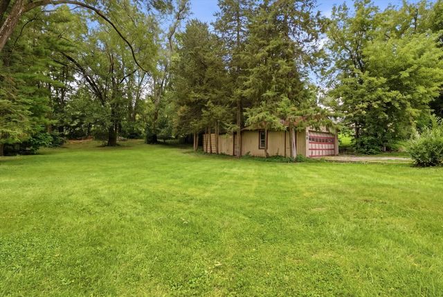 26797 W Longwood Drive, Ingleside, IL 60041