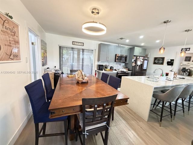1250 NW 46th St, Deerfield Beach, FL 33064