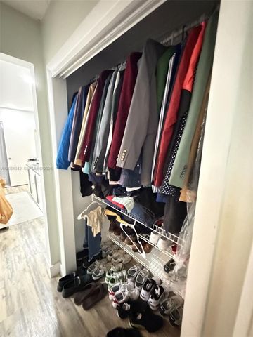 1250 NW 46th St, Deerfield Beach, FL 33064
