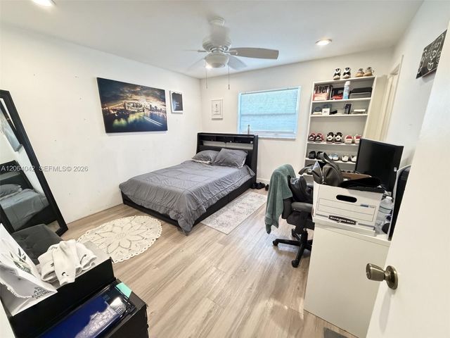 1250 NW 46th St, Deerfield Beach, FL 33064