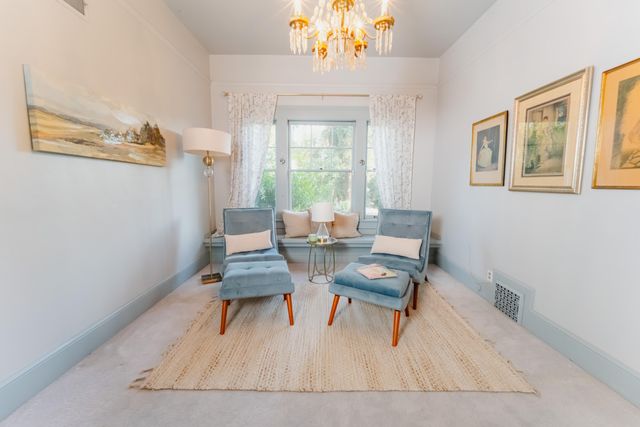 815 E Sycamore Avenue, Tulare, CA 93274