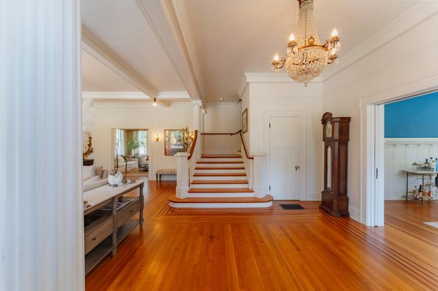 815 E Sycamore Avenue, Tulare, CA 93274