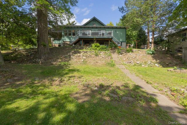 64 Mountainview Avenue, Pearl River, NY 10965