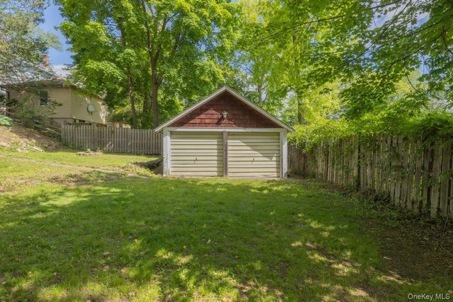 64 Mountainview Avenue, Pearl River, NY 10965