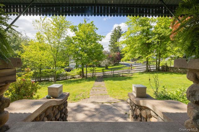 64 Mountainview Avenue, Pearl River, NY 10965