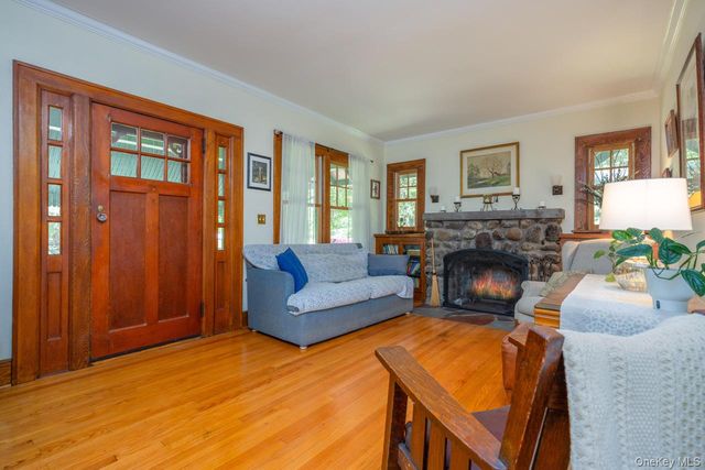64 Mountainview Avenue, Pearl River, NY 10965