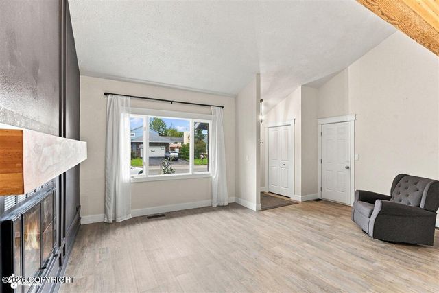 2440 W 71st Circle, Anchorage, AK 99502