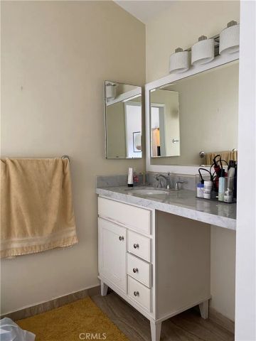 1204 Elm Ave, Manhattan Beach, CA 90266