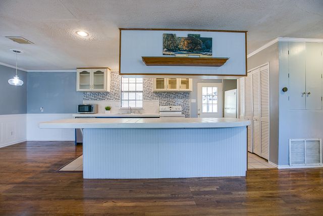 2452 Baylor Avenue, San Angelo, TX 76904