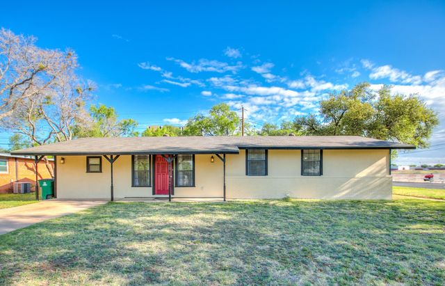2452 Baylor Avenue, San Angelo, TX 76904