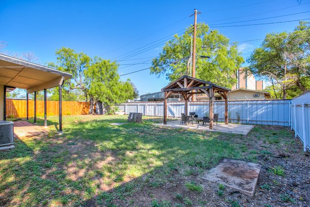2452 Baylor Avenue, San Angelo, TX 76904