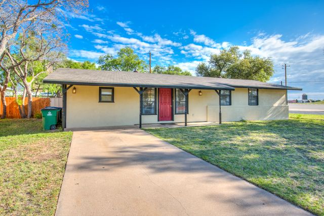 2452 Baylor Avenue, San Angelo, TX 76904