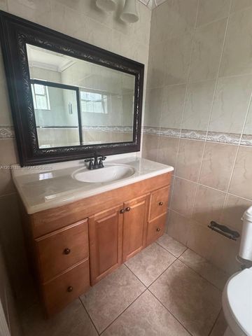 11173 NW 7th Street 10218, Miami, FL 33172