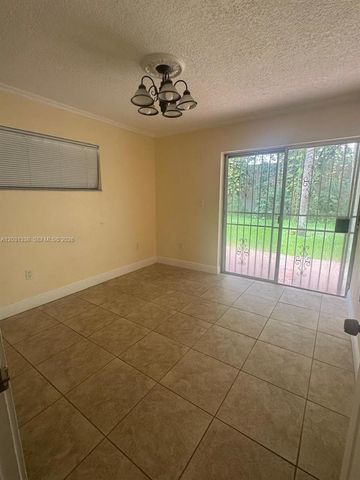 11173 NW 7th Street 10218, Miami, FL 33172