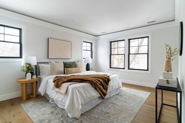 712 Watertown St 712, Newton, MA 02460