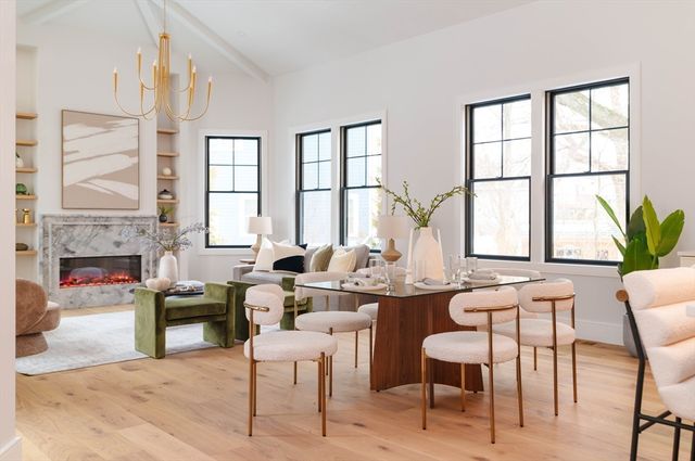 712 Watertown St 712, Newton, MA 02460