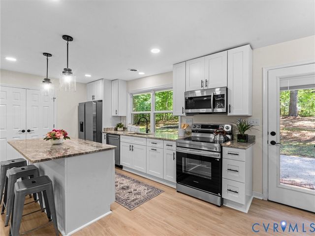 2725 Daphne Ln, Powhatan, VA 23139