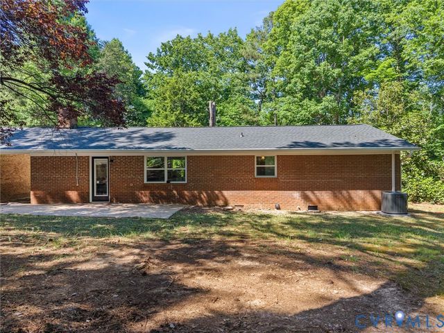 2725 Daphne Ln, Powhatan, VA 23139