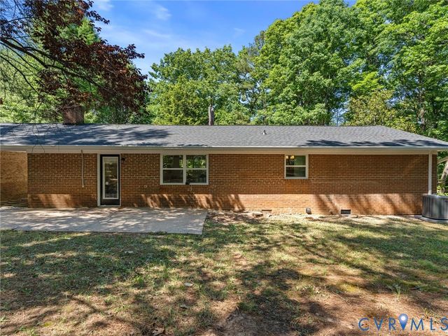 2725 Daphne Ln, Powhatan, VA 23139