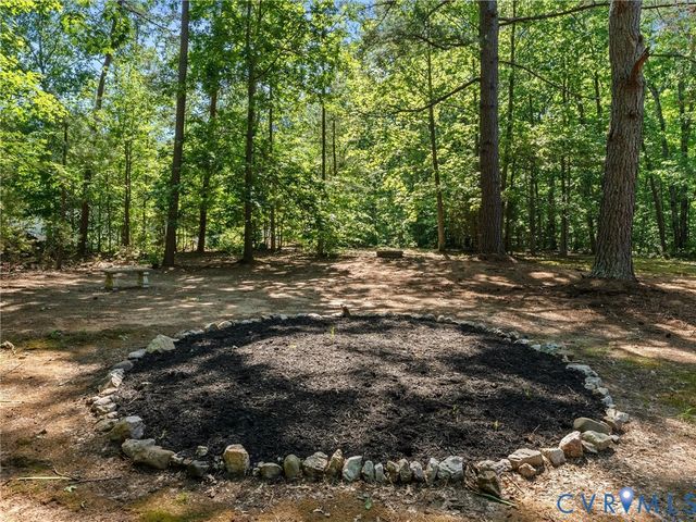2725 Daphne Ln, Powhatan, VA 23139
