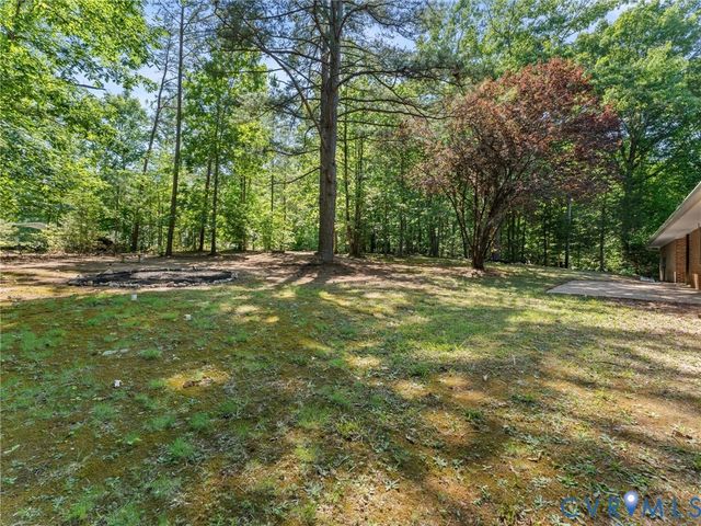 2725 Daphne Ln, Powhatan, VA 23139