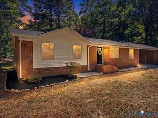 2725 Daphne Ln, Powhatan, VA 23139