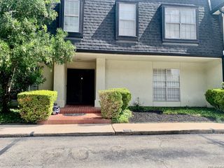 7834 Broadway Apt 106, San Antonio, TX 78209